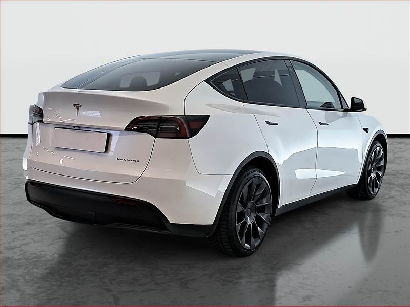 Tesla Model Y (2023) Long Range AWD 79kWh, SoH 90% - fotka 5 z 21
