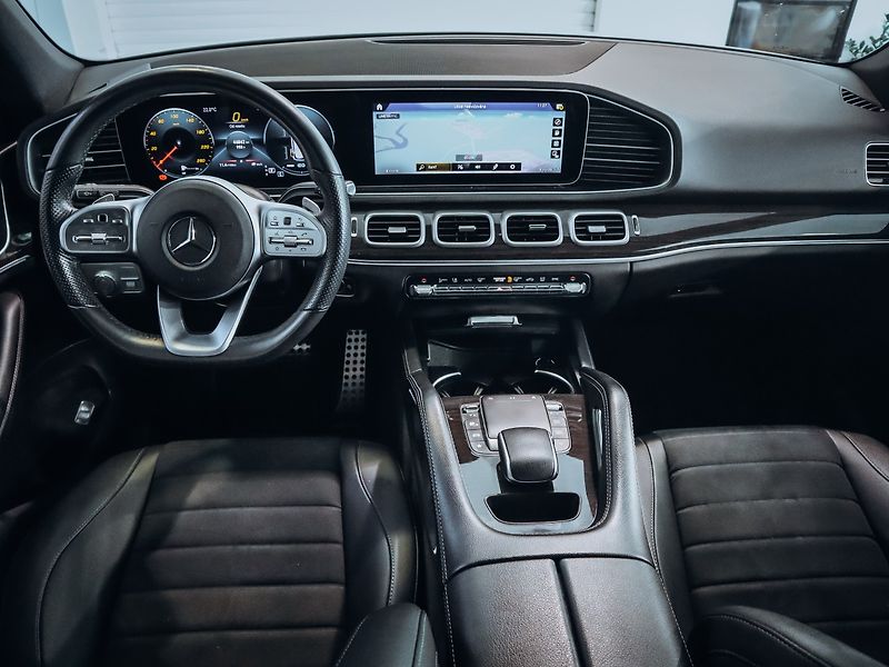 Mercedes-Benz GLE 450 4MATIC AMG 270kW - fotka 17 z 26