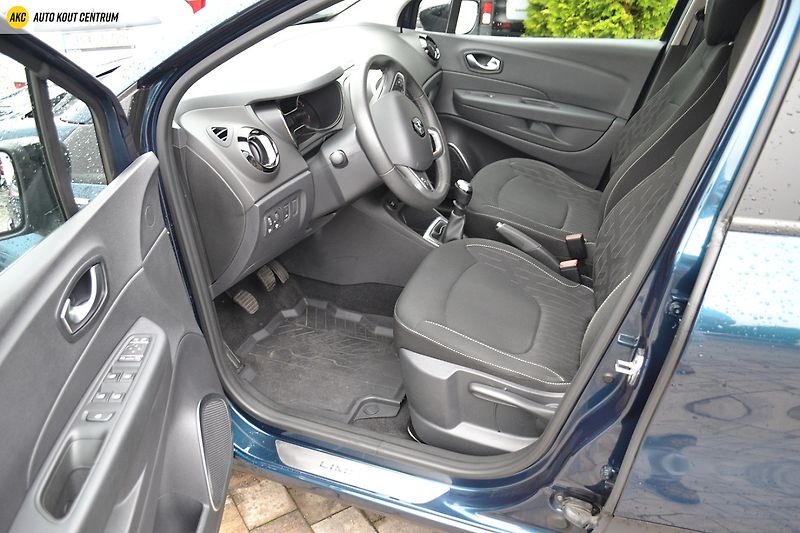 Renault Captur 1.3TCE   LIMITED - fotka 21 z 49