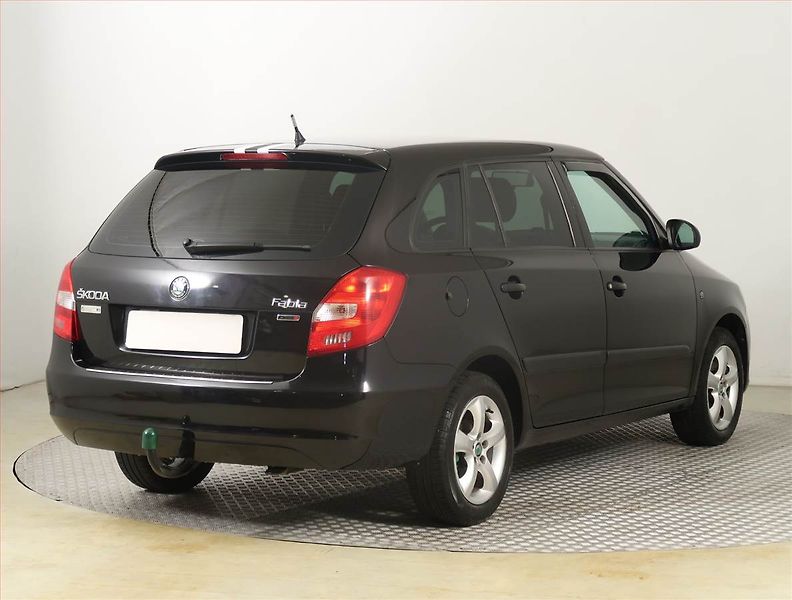 Škoda Fabia (2011) 1.2 TSI, Serv.kniha - fotka 5 z 15