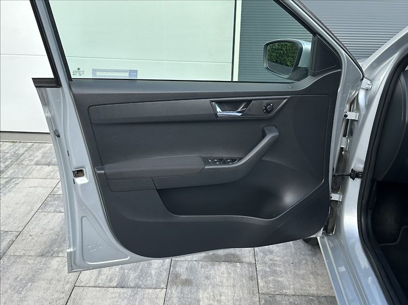 Škoda Fabia 1,0 TSI 95PS  Ambition Top - fotka 13 z 52