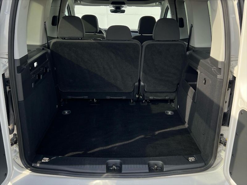 Volkswagen Caddy 2,0 TDi 75kW 5míst - fotka 14 z 23