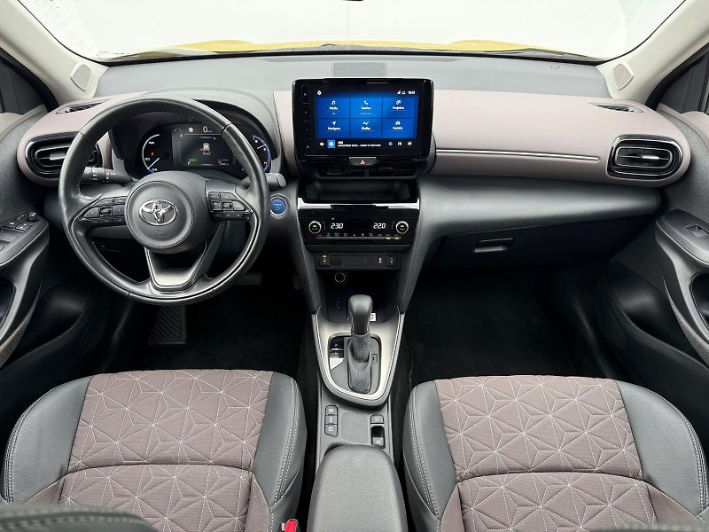 Toyota Yaris Cross 1.5 HSD e-CVT Executive FWD - fotka 5 z 27