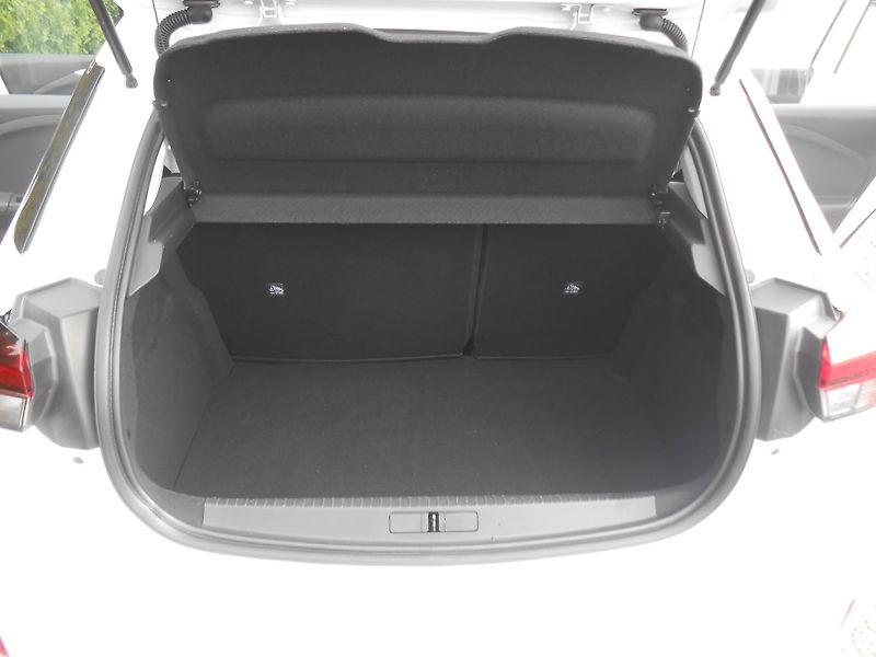 Opel Corsa 1.5TDCi,FULL LED,93TKm - fotka 22 z 35