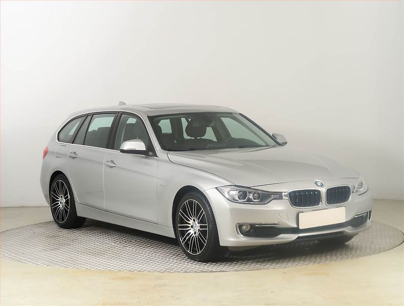 BMW Řada 3 (2013) Luxury Line 318 d, Automat - fotografie inzerátu