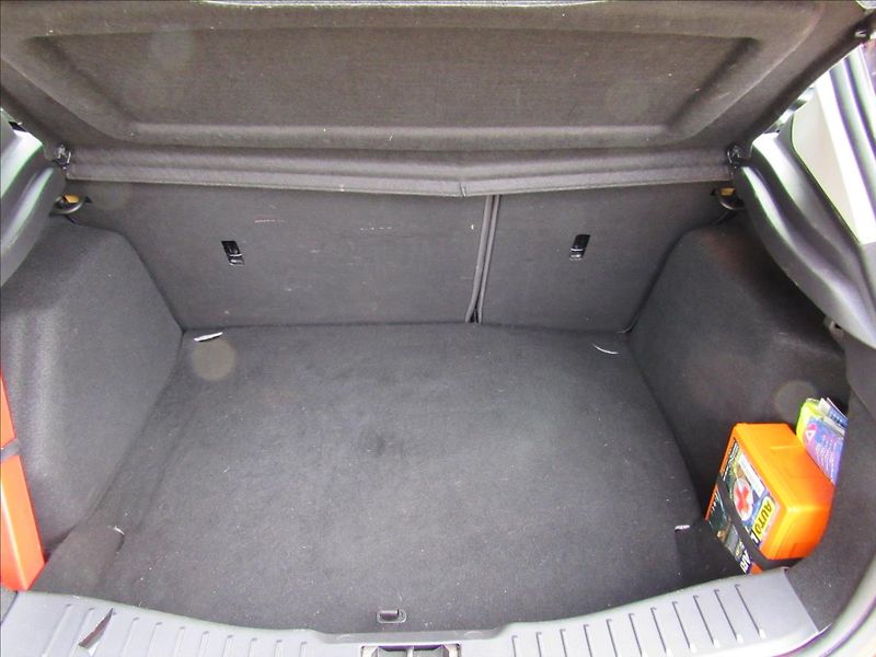 Ford Focus 1,0 EcoBoost 92kW - fotka 25 z 31