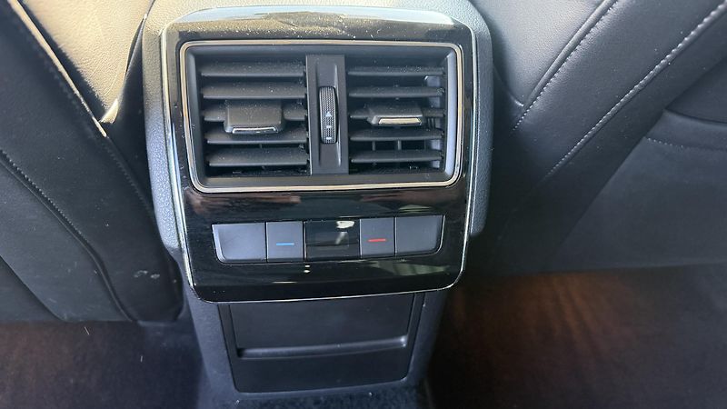 Škoda Superb (2017) 2.0TDI 110KW MANUAL 4X4  - fotka 14 z 25