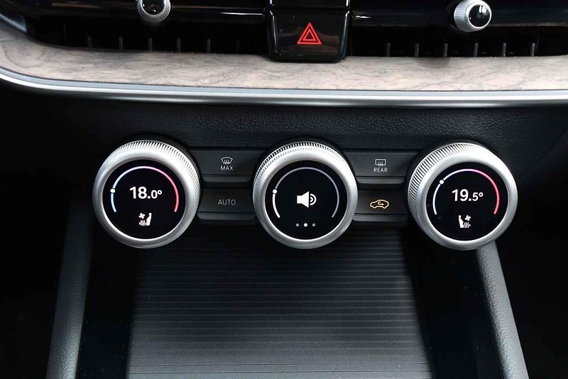 Nová Škoda Superb 2.0 TDI