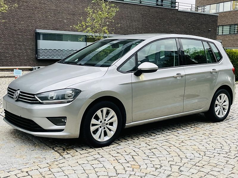 Volkswagen Golf Sportsvan 1.6TDI MANUÁL SENZORY TEMPOMAT - fotka 5 z 40