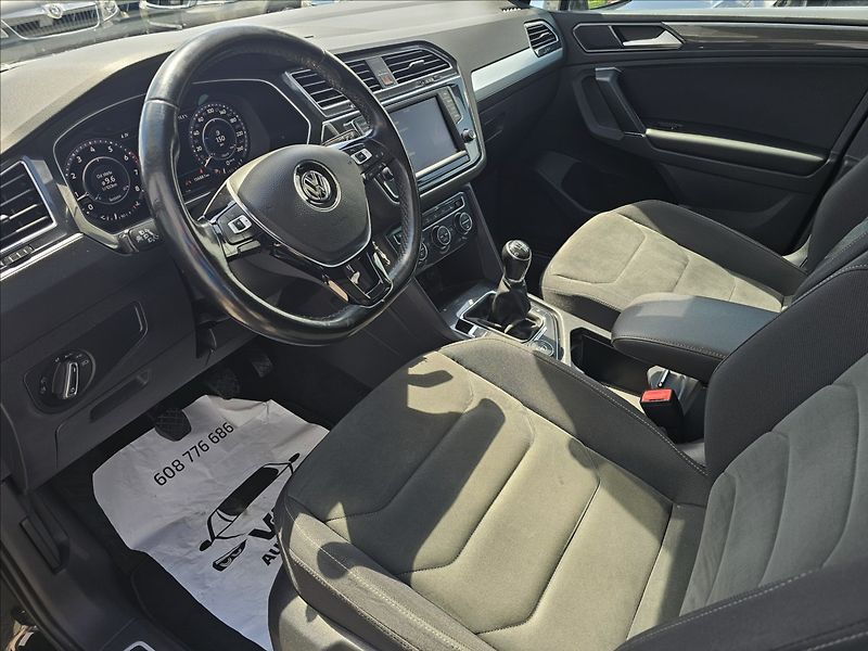 Volkswagen Tiguan 1,4TSi 110KW 4X4 Highline - fotka 11 z 49