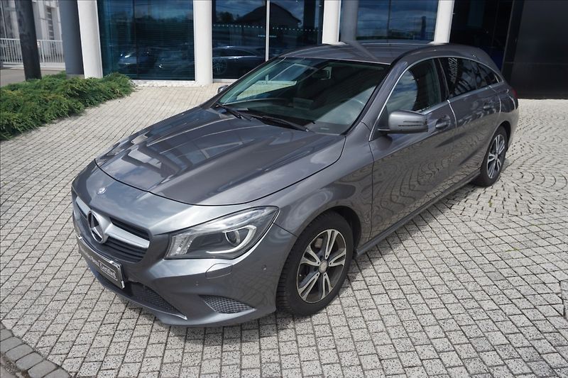 Mercedes-Benz CLA 1,6 180 SB ČR 1. maj - fotka 2 z 14
