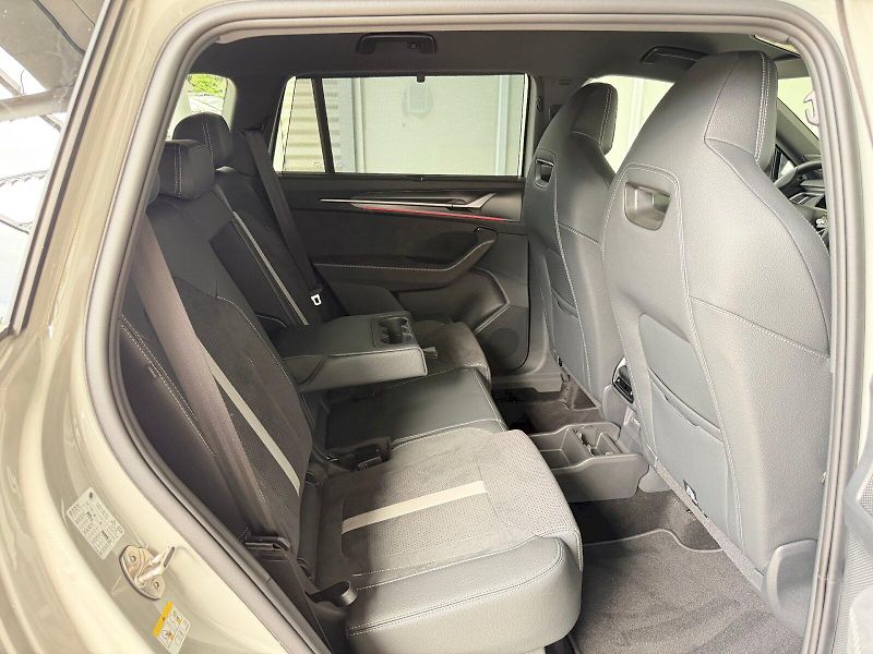 Škoda Kodiaq (2025) Sportline 2.0 TDI / 142 kW 4x4 - fotka 27 z 31