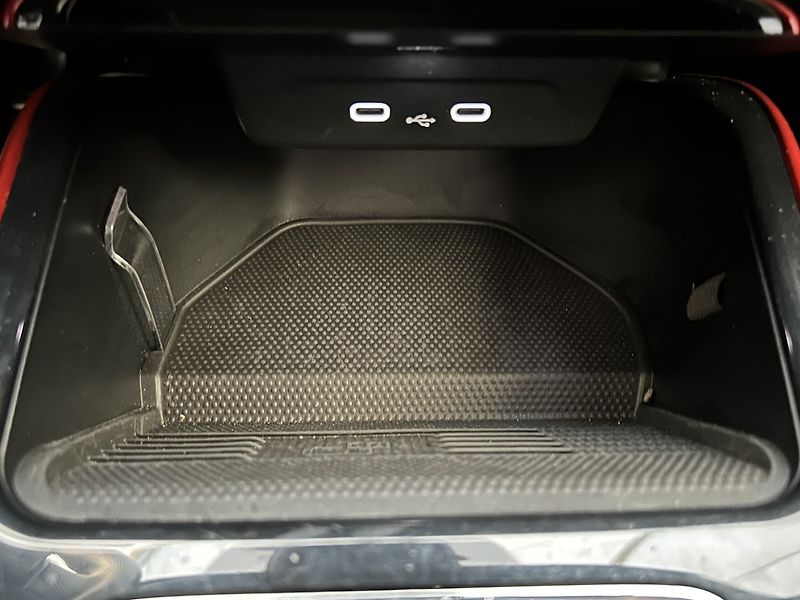 Škoda Fabia 1.5 TSI Monte Carlo - fotka 14 z 29