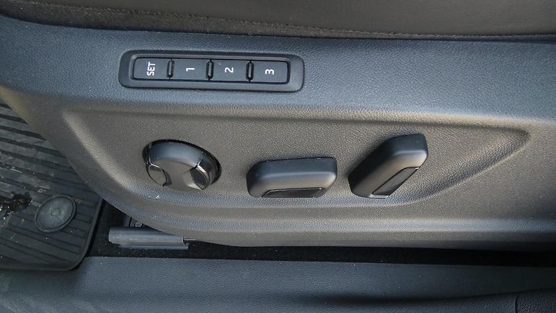 Škoda Kodiaq 2.0 TDI 110 kW L&K 4x4 DSG - fotka 24 z 26