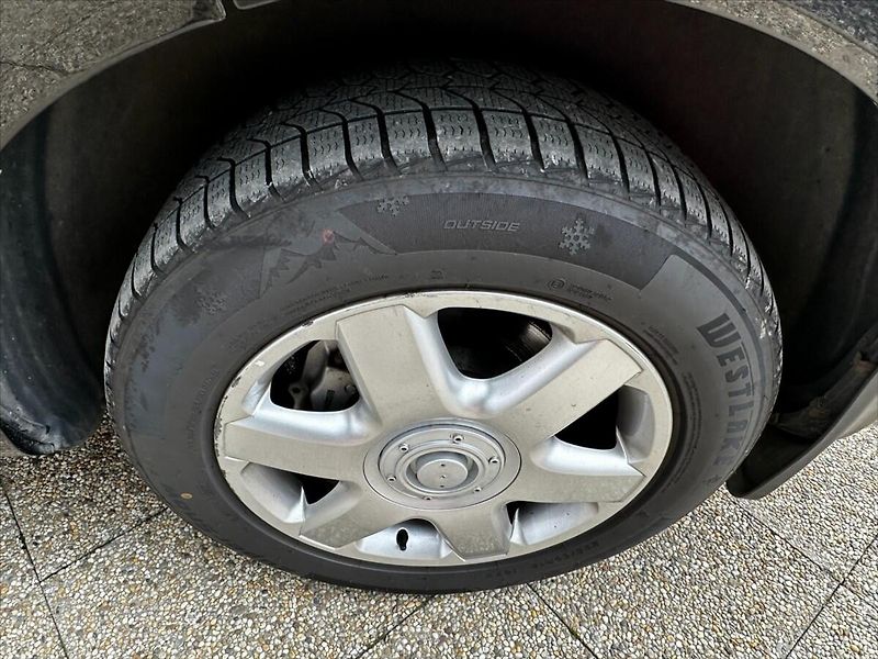 Volkswagen Touareg 3,2 V6 177kW-4X4-LPG - fotka 33 z 36