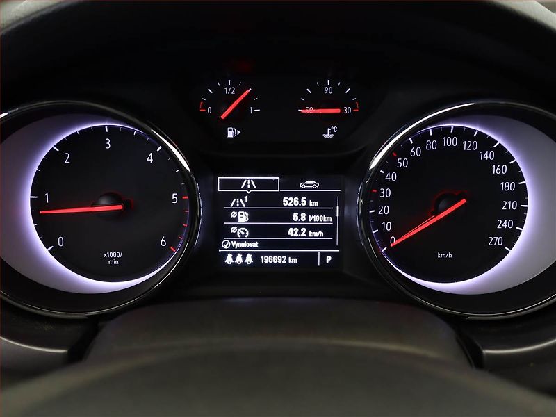 Opel Astra (2017) 1.6 CDTI, Automat, Navi - fotka 9 z 14