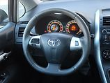 Toyota Auris (2010) 1.6 Valvematic - náhled 15