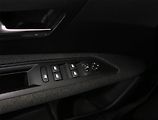 Peugeot 3008 (2022) Active 1.5 BlueHDi, digi klima - náhled 22