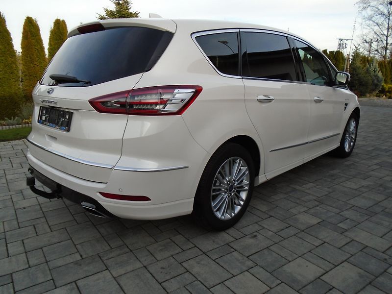 Ford S-MAX 2,0EcoBlue 140kW Vignale 8AT 7 - fotka 4 z 46