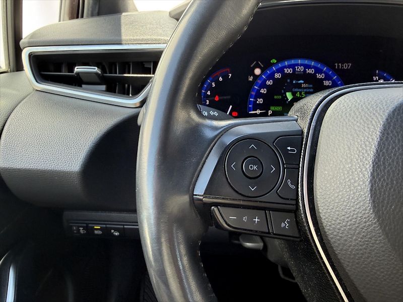 Toyota Corolla 1,8 Comfort Tech - fotka 12 z 19