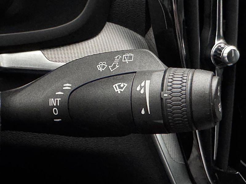 Volvo V60 T4 R-DESIGN AUT - fotka 28 z 47