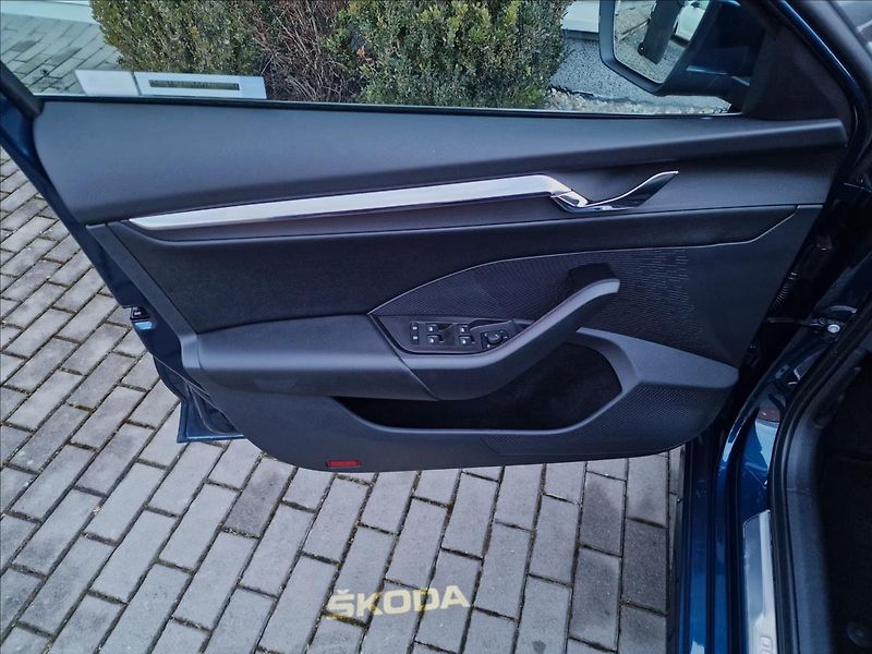 Škoda Octavia 2.0 TDi Style,původ ČR,1.Maj. - fotka 38 z 50