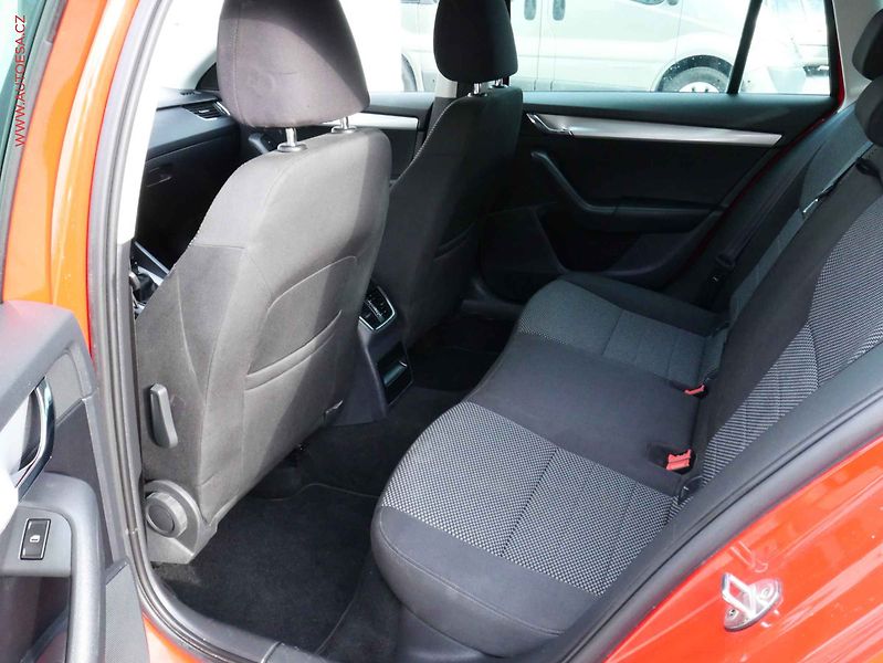 Škoda Octavia (2013) 1.2 TSi, Ambition, +kola - fotka 10 z 18