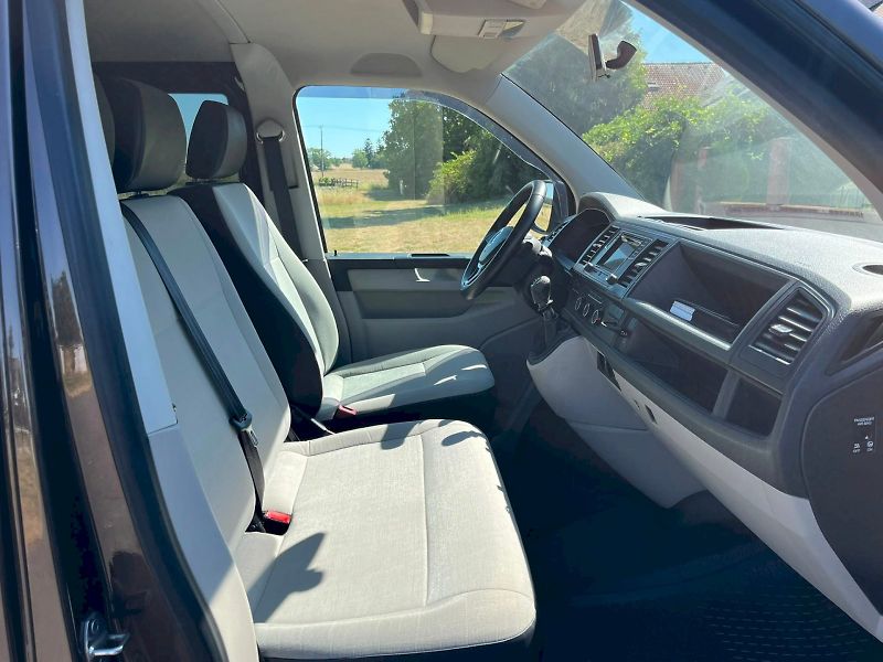 Volkswagen Transporter (2017) T6 2.0TDI 75KW TAŽNÉ ZÁRUKA MO - fotka 13 z 32