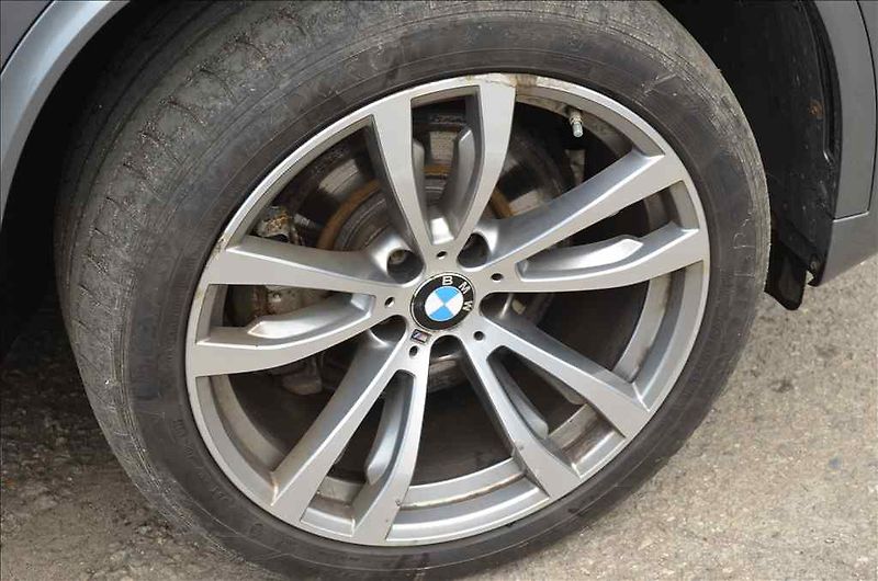 BMW X5 (2017) XDRIVE AT - fotka 8 z 18