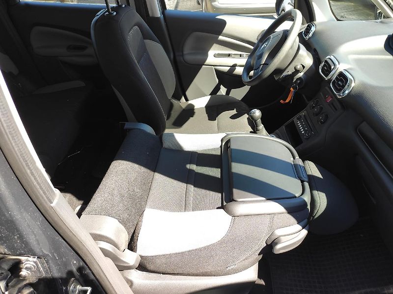 Citroën C3 Picasso (2013) 1.4i 95k MAN5 TZ první majitel - fotka 16 z 28