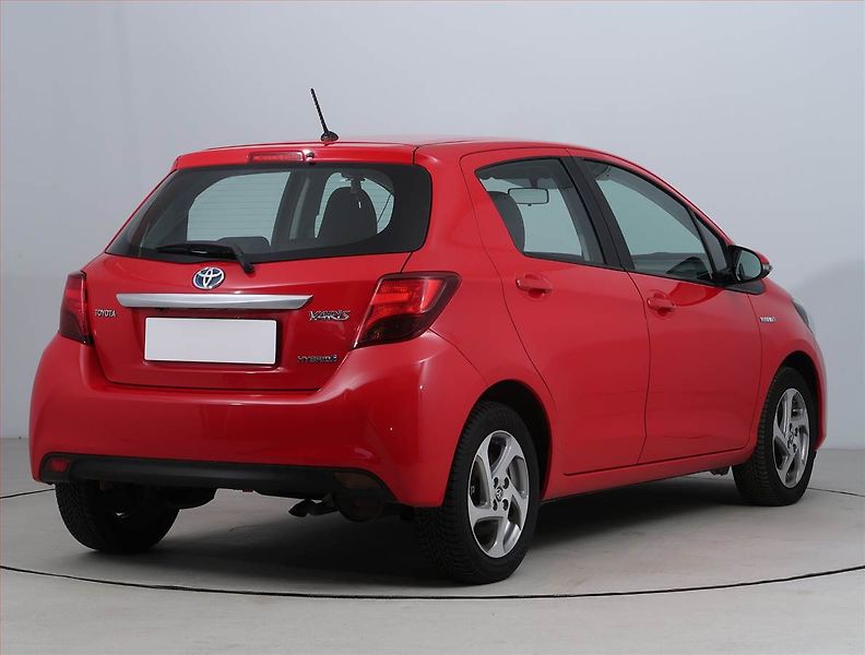 Toyota Yaris (2016) 1.5 Hybrid, Automat - fotka 5 z 17
