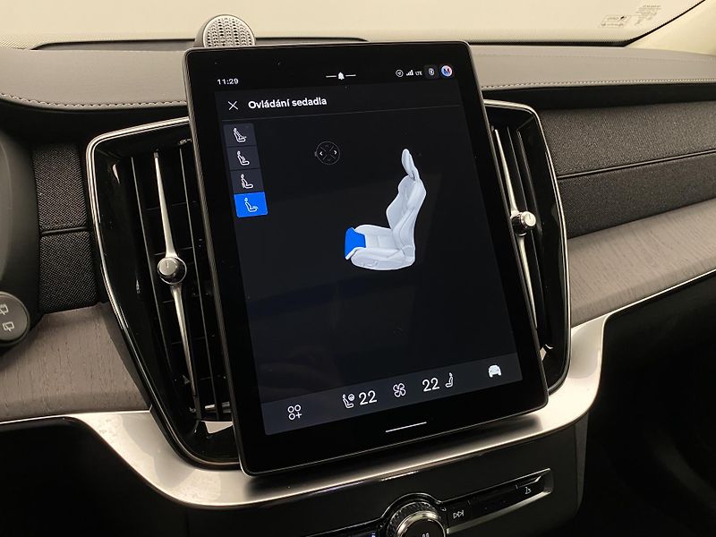Volvo XC90 (2026) T8 AWD Plug-in BRIGHT ULTRA - fotka 73 z 75