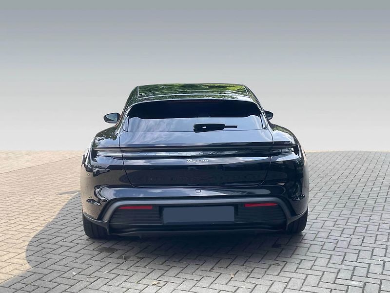 Porsche Taycan Sport Turismo HuD Pano InnoDri - fotka 5 z 26