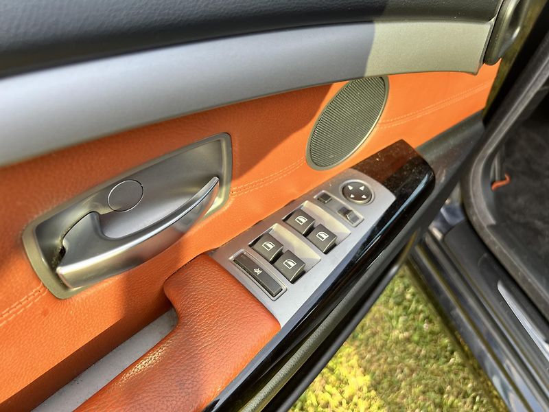 BMW Řada 7 3.0 170KW,MAX VÝBAVA,T.Z - fotka 34 z 46