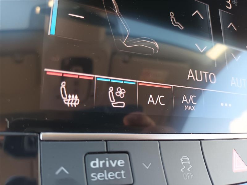 Audi A6 3,0 TDI,170KW,REZERVACE - fotka 37 z 43