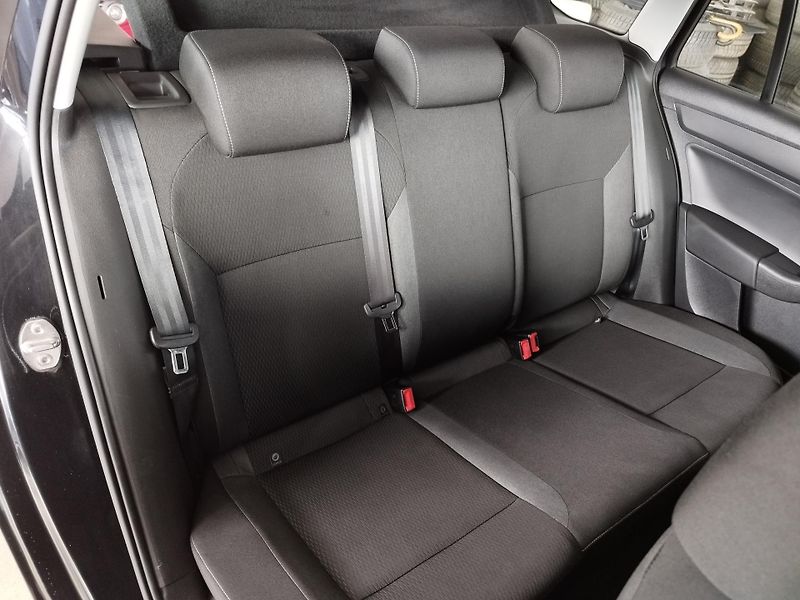 Škoda Rapid (2015) TDI,66KW,DSG,ALU,SERVISKA - fotka 11 z 32