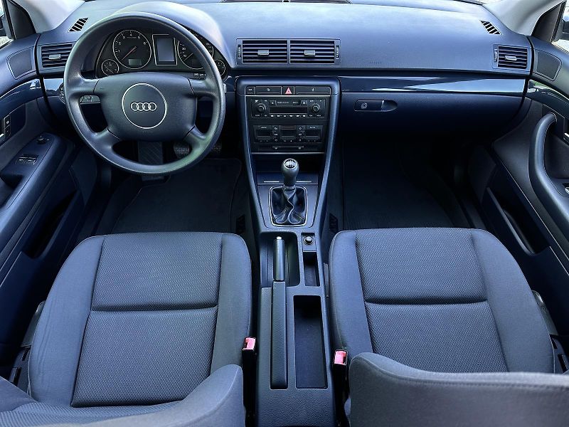 Audi A4 2.0i 96kW Climatronic 6x Airba - fotka 20 z 24