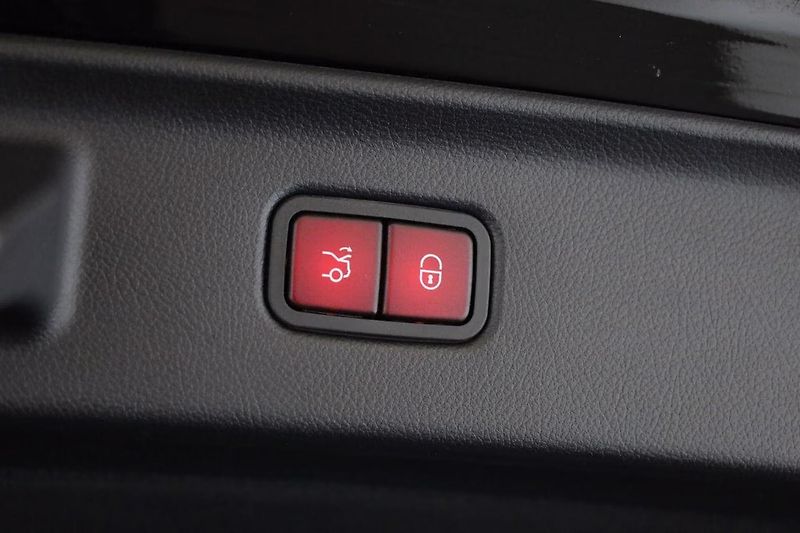 Mercedes-Benz Třídy S 580 L AMG Pano HuD Venti - fotka 19 z 19