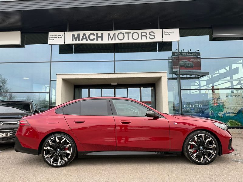 BMW Řada 5 540d xDrive 08/2025 TOP - fotka 5 z 24