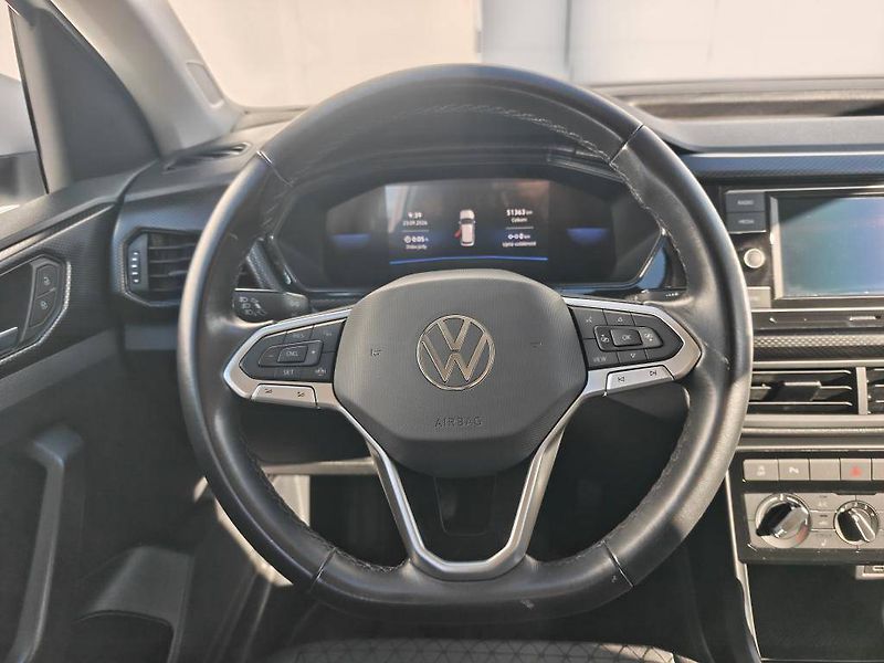 Volkswagen T-Cross Life 5G 1,0TSi - fotka 11 z 22