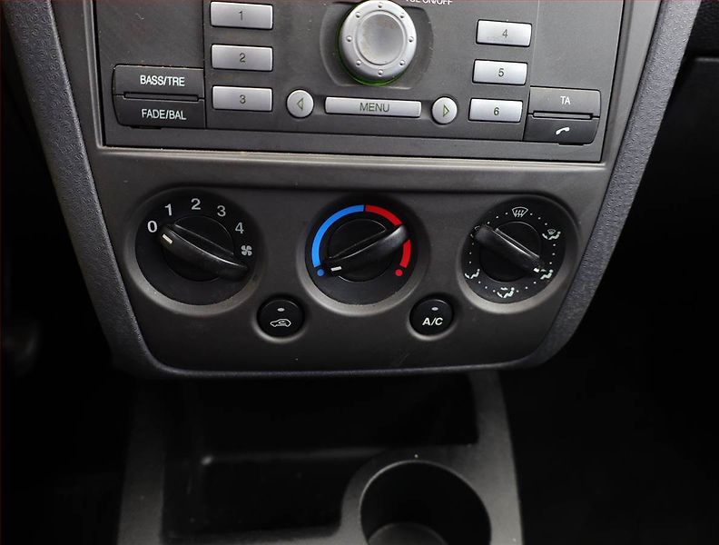 Ford Fusion (2006) 1.6, Automat, nová STK - fotka 11 z 14