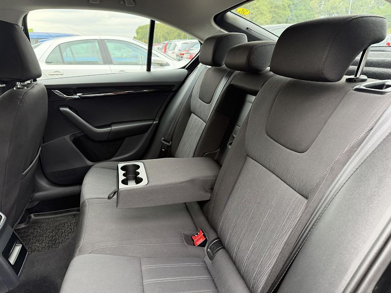 Škoda Octavia 1.4 TSI CNG G-Tec STYLE - fotka 13 z 23