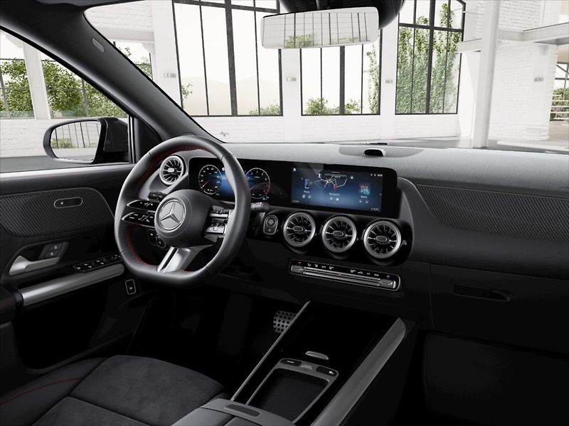 Mercedes-Benz GLA (2026) 1,3 180 Edition 140 Years - fotka 9 z 9