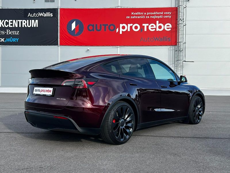 Tesla Model Y Performance 393kW FSD DPH TZ - fotka 4 z 26