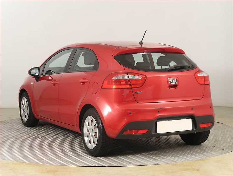 Kia Rio (2013) 1.4 CVVT, Park. senzory - fotka 4 z 15