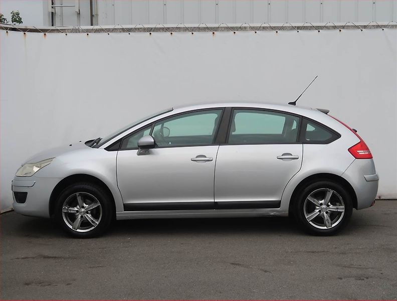 Citroën C4 (2010) 1.4 16V, po STK, jezdí skvěle - fotka 3 z 17