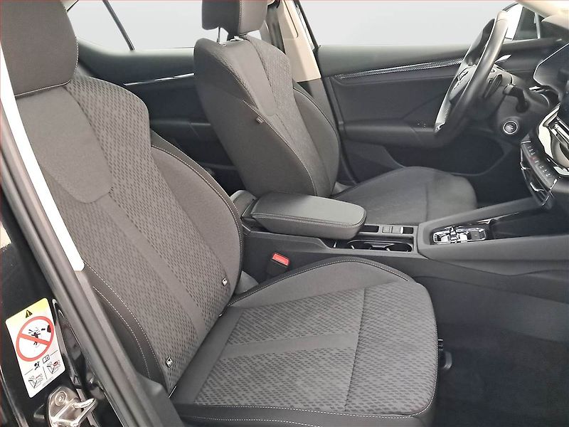 Škoda Octavia (2022) 2.0 TDI, Automat, ČR,1.maj - fotka 9 z 19