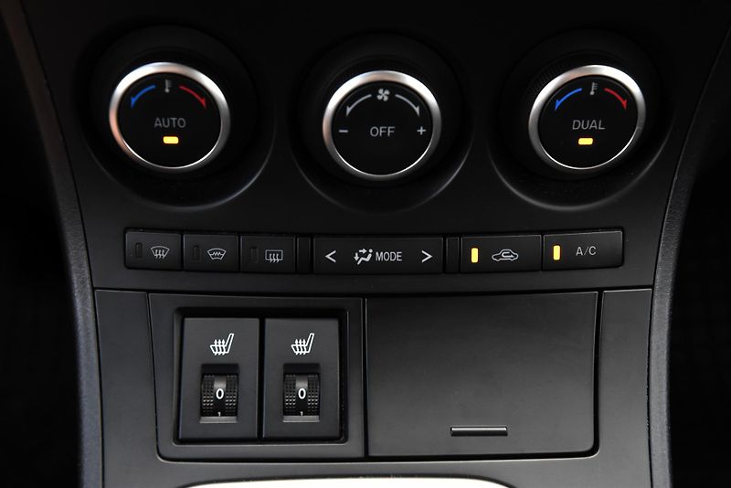 Mazda 3 2.2 MZR-CD 6st,KLIMA,TEMP,ALU - fotka 22 z 40
