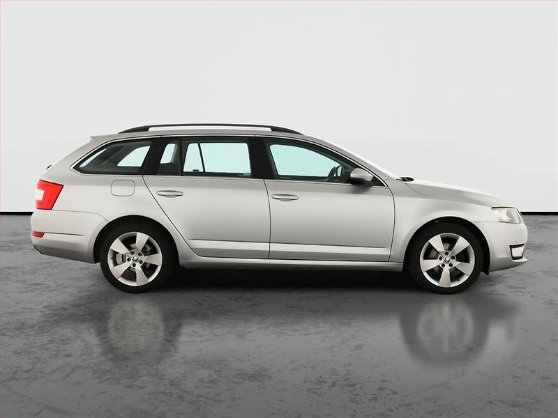 Škoda Octavia (2017) Ambition 1.6 TDI, ČR,1.maj - fotka 6 z 18
