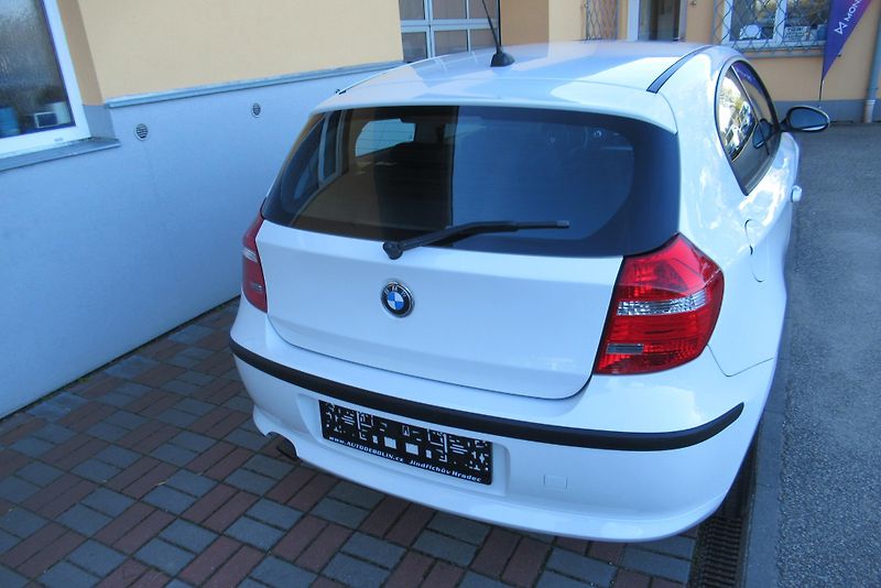 BMW Řada 1 2.0 116i KLIMA SADA ALU KOL - fotka 7 z 17